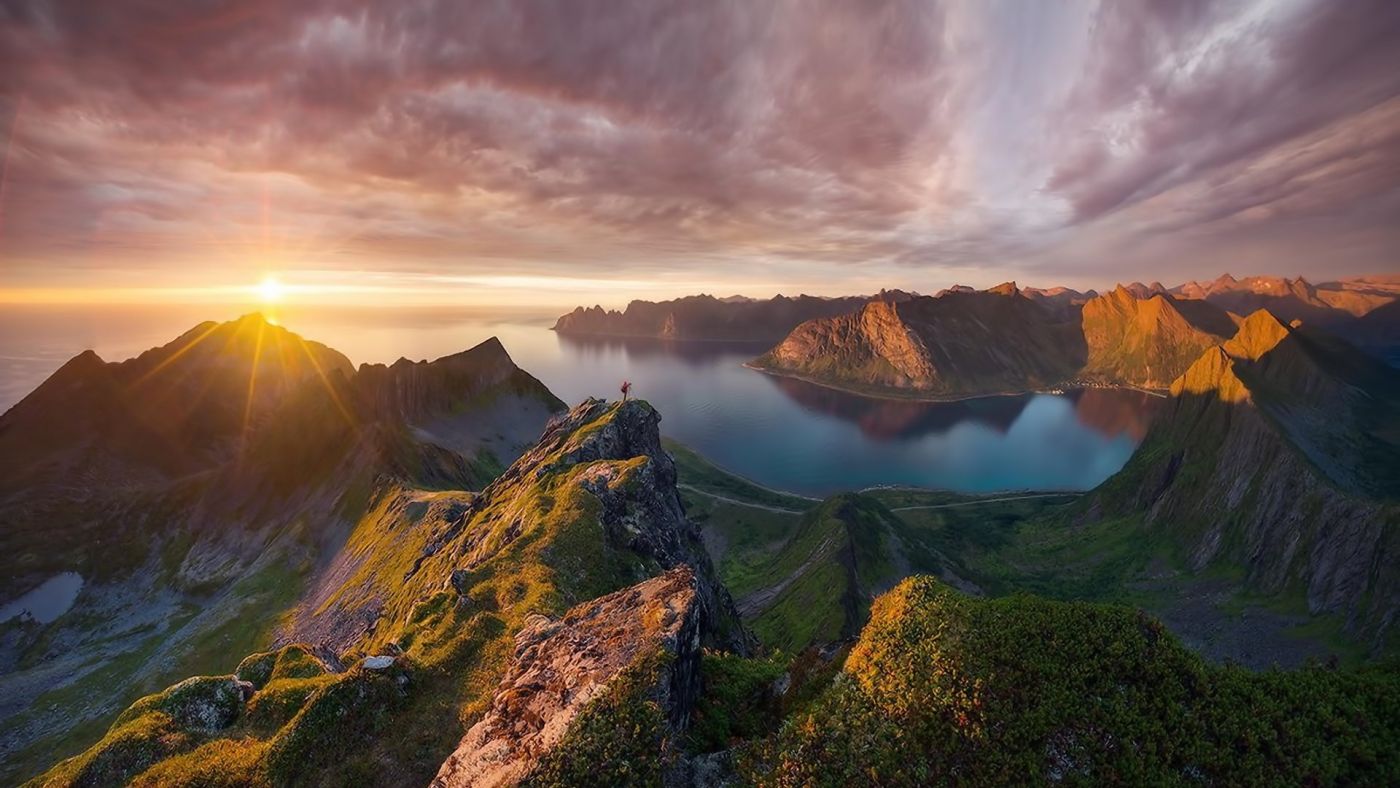 秋季山湖美景图片