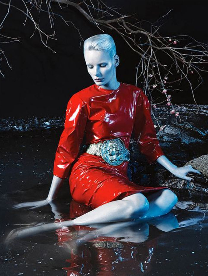 艾琳-华尔街日报杂志-大胆的印刷图案色彩和版画黑暗剧风格时装秀---酷图编号1