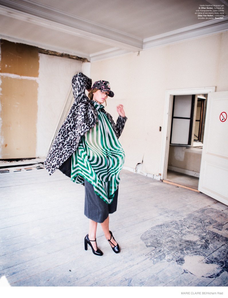 玛丽克莱尔由比利时-荷兰模特金发美女Marlijn Hoek演绎色彩鲜艳的版画外衣女装秀---酷图编号5