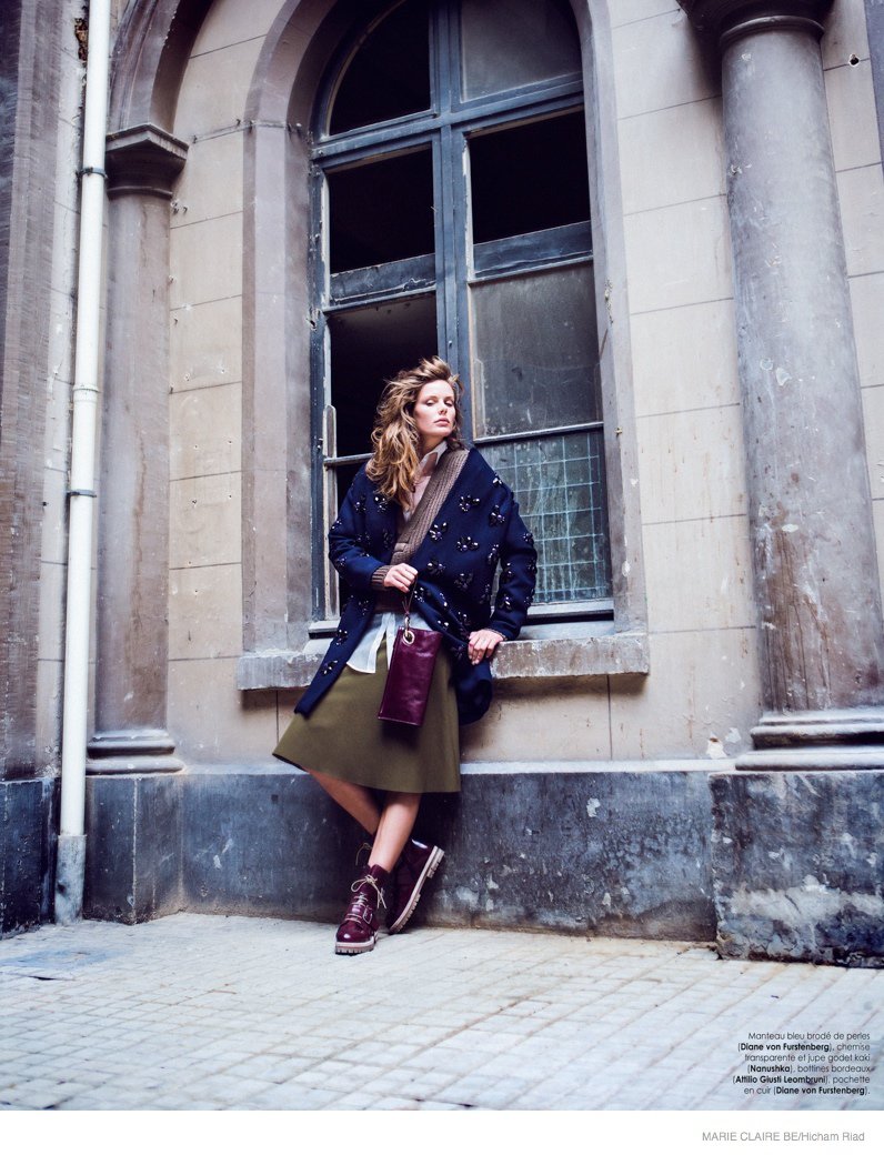 玛丽克莱尔由比利时-荷兰模特金发美女Marlijn Hoek演绎色彩鲜艳的版画外衣女装秀---酷图编号2