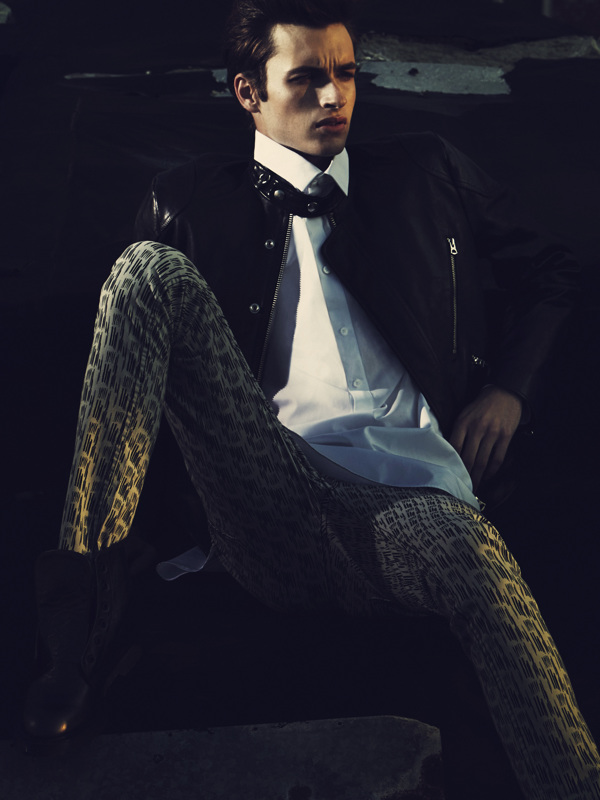 Schön杂志-男性封面摄影作品---酷图编号3