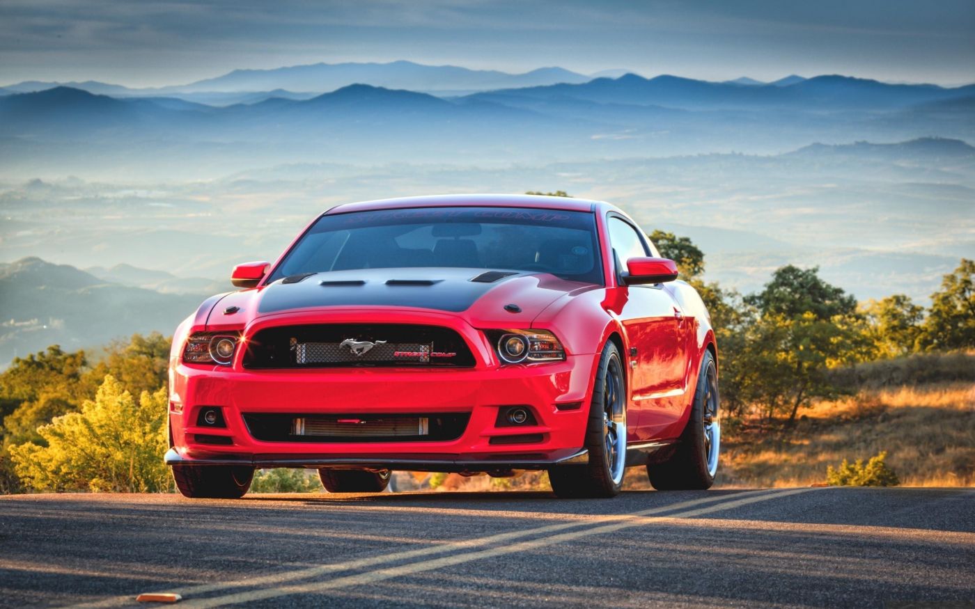 高清晰红色福特Mustang野马壁纸下载