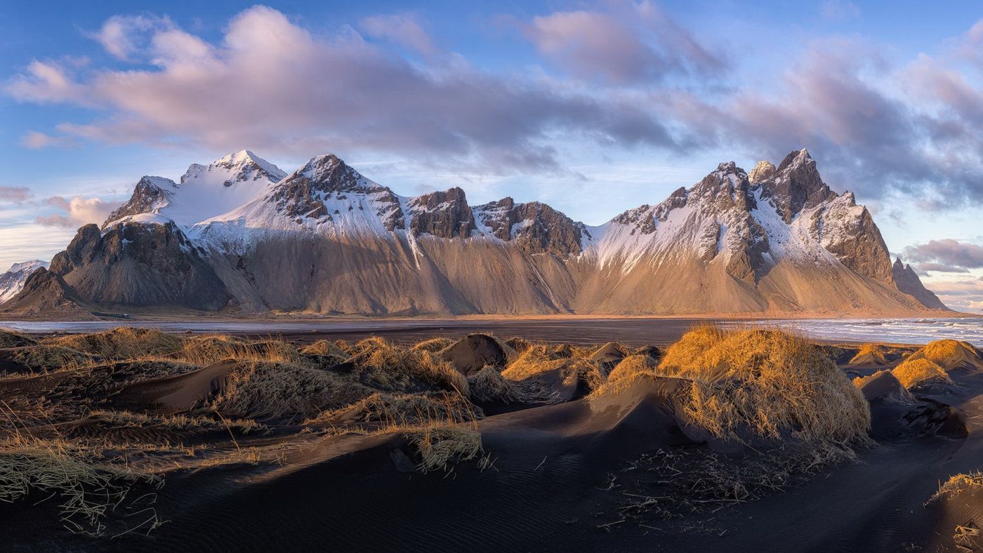高清晰冷海岸岩石高山壁纸图片