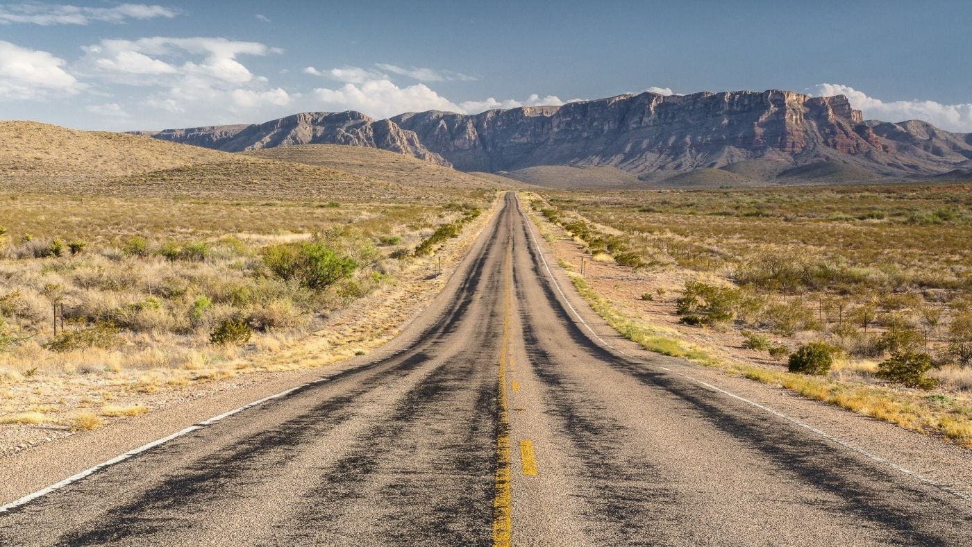 高清晰秋季公路壁纸图片