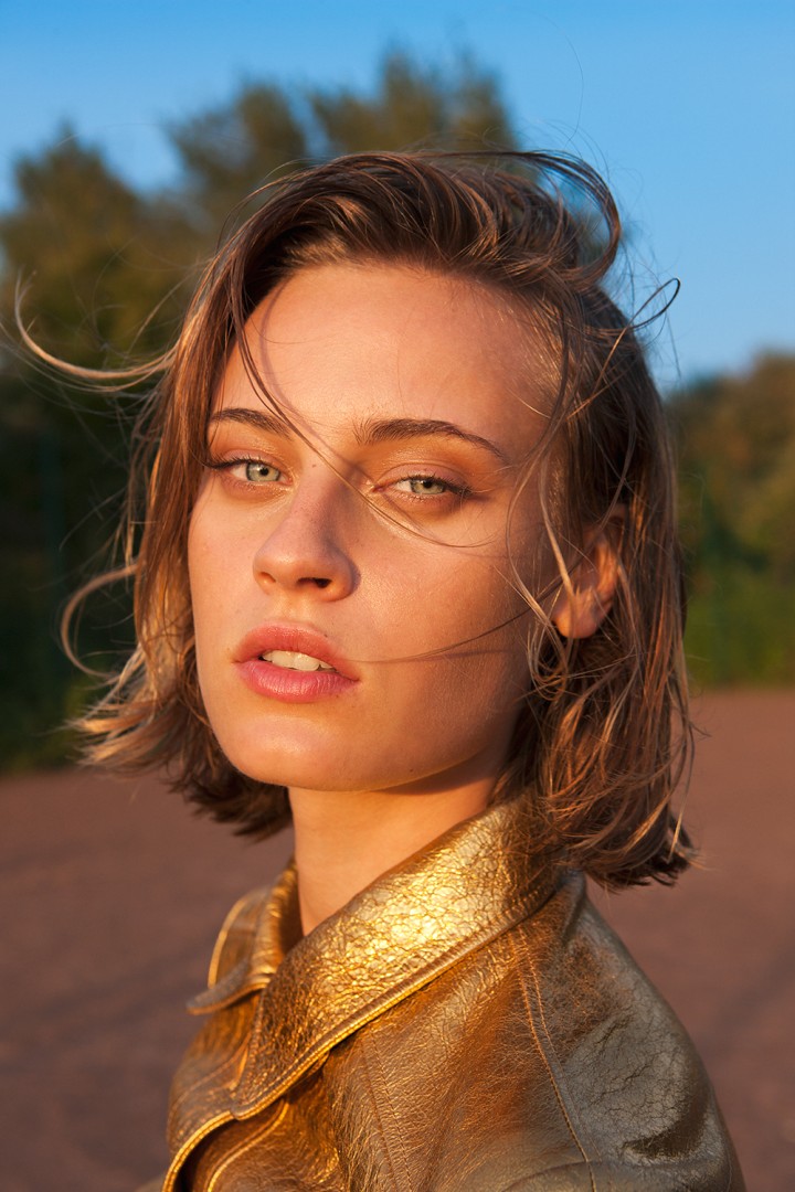 未来的金属色-宝琳娜-Interview杂志人像---酷图编号2