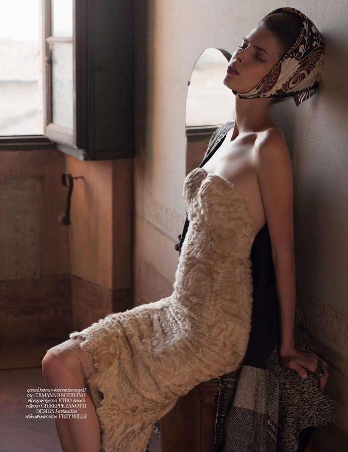 克里斯蒂娜-探讨感性的紧张局势-LOFFICIEL泰国2015年1月---酷图编号1