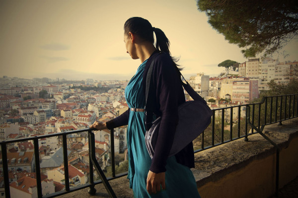 智能袋-像一个手提包肩,防水表面使得它方便风雨无阻,并保持它轻巧,它有两种不同的型号,每种都有不同的特点和款式---酷图编号3