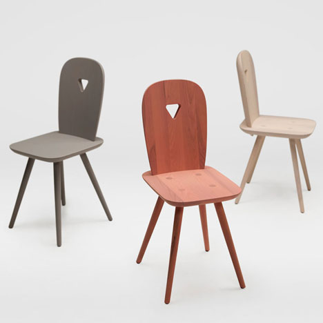 3条塑胶拷贝凳子