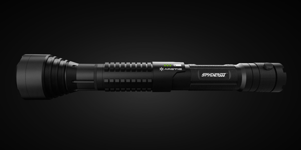 最强大的手持激光手电筒-世界上第一台便携式激光手电,采用专利的荧光粉涂层转换蓝光再转化成白光,产生的光源是令人难以置信---酷图编号1118298