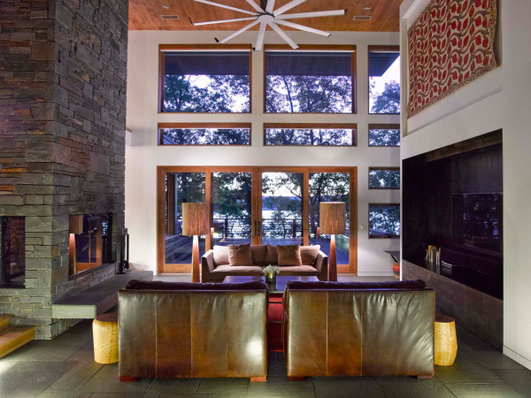 哈得逊河的建筑设计-位于哈得逊河河岸,定制家居充当避难所的夫妇,因为他们可以承载的朋友和家人的地方。客舱般的美感,是一个现代家居。简洁的线条,但有一个温暖的感觉,因为它是穿着天然木材。---酷图编号1125618