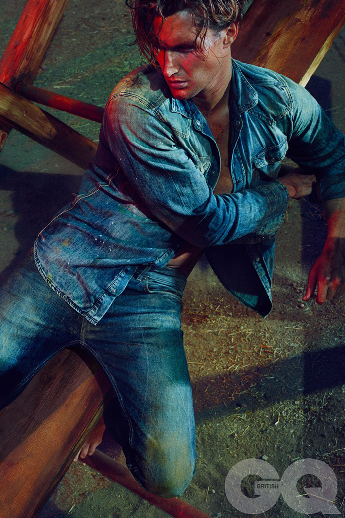阿莉莎・米勒和肖恩・德-“红热蓝”牛仔时装秀-GQ英国2015年5月---酷图编号6