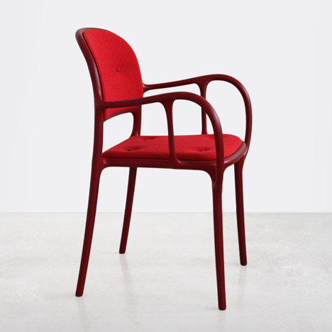 HAYON的骨骼塑料椅子设计-意大利Magis家居设计品牌出品,采用高压插入氮气闭合模具,形成塑料结构,是典型的加泰罗尼亚现代主义形式---酷图编号3