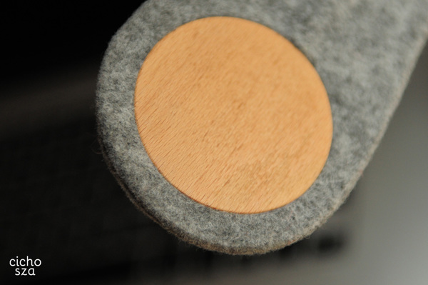 MOU lamps绿色弯曲LED灯-由毛毡木材和塑料组成,带USB充电器,轻触开关可以调光。---酷图编号9