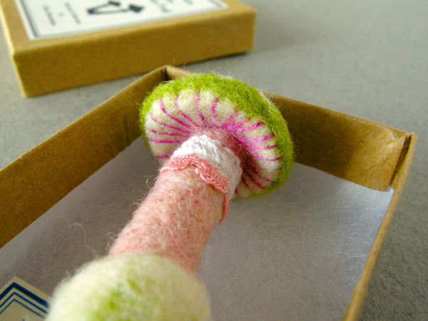 Mushroom Brooches-针织毛线蘑菇胸针---酷图编号2