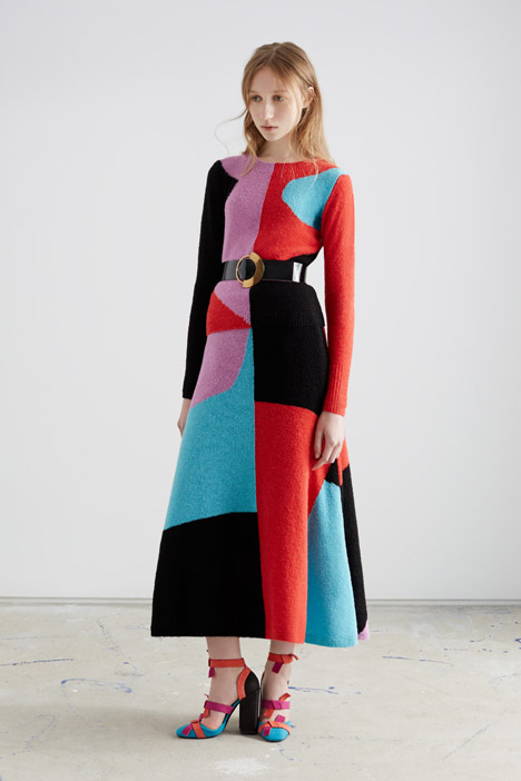 萝克桑达度假村2016年的时装系列的图案-大胆的几何形状和颜色对比鲜明图案的服装-轻便宽松的裤子羊驼毛礼服和外套花呢,塞尔维亚Roksanda Ilincic时装设计师作品---酷图编号15