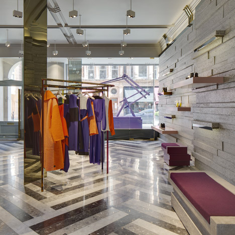 萝克桑达度假村2016年的时装系列的图案-大胆的几何形状和颜色对比鲜明图案的服装-轻便宽松的裤子羊驼毛礼服和外套花呢,塞尔维亚Roksanda Ilincic时装设计师作品---酷图编号9