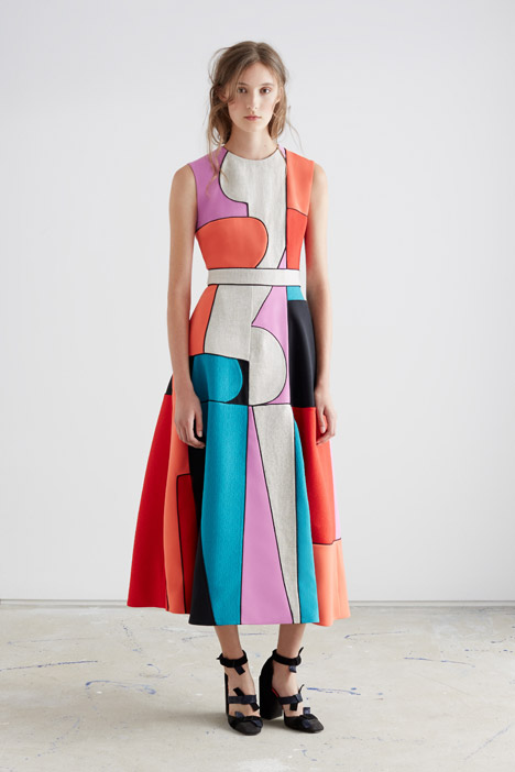 萝克桑达度假村2016年的时装系列的图案-大胆的几何形状和颜色对比鲜明图案的服装-轻便宽松的裤子羊驼毛礼服和外套花呢,塞尔维亚Roksanda Ilincic时装设计师作品---酷图编号6