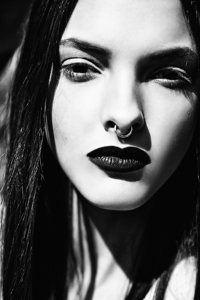 克拉丽斯-OK杂志-都市休闲的黑白外观---酷图编号5