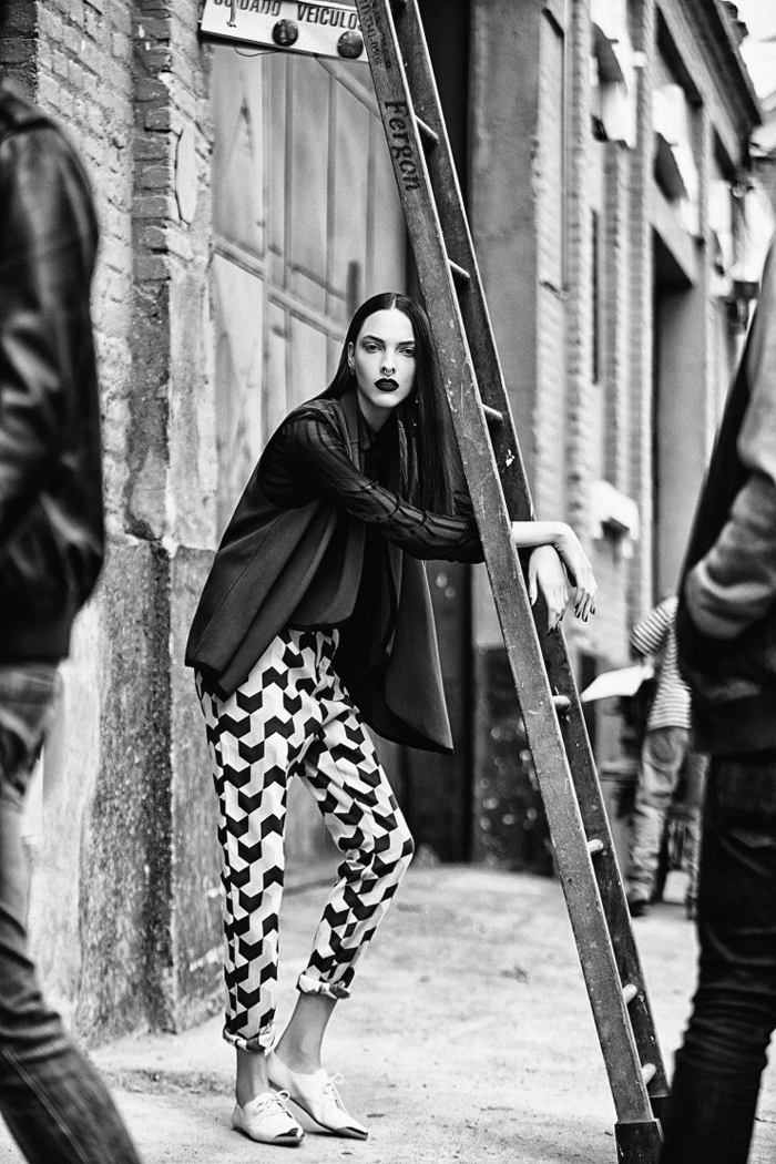 克拉丽斯-OK杂志-都市休闲的黑白外观---酷图编号3