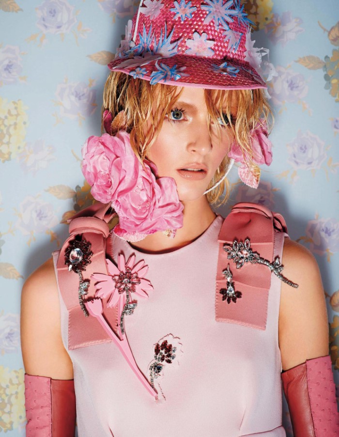 “奇思妙想游园会”-芭莎日本2015年12月-盛开的女人味香味时装秀---酷图编号2