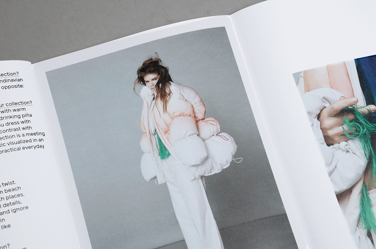 Sneak Peek-宣传册设计---酷图编号12