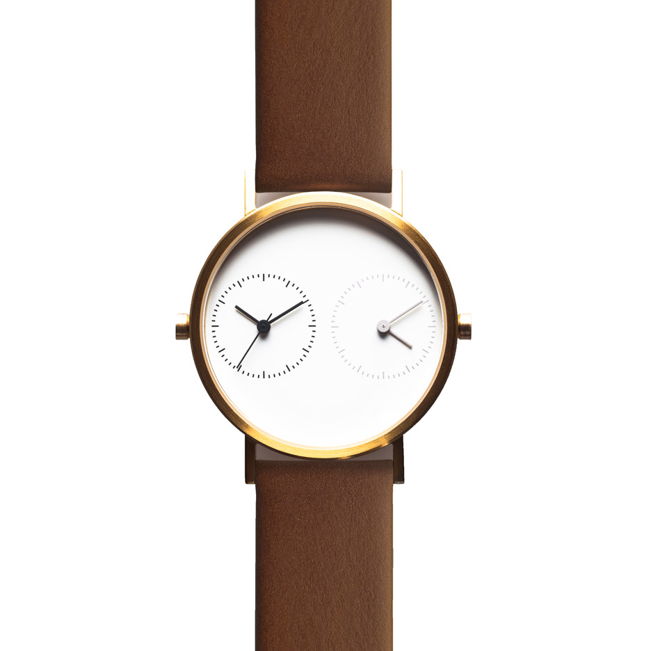 香港kitmen品牌强推出的双表盘腕表新版本设计-柔软的棕色小牛皮表带,刷金或银色不锈钢表壳。其目的是提醒佩戴者之间和所爱的人的距离---酷图编号1