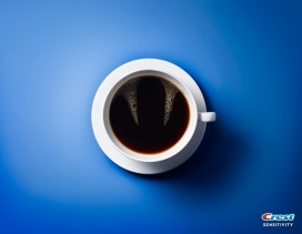 食品里面隐藏的牙龈问题-佳洁士牙膏平面广告