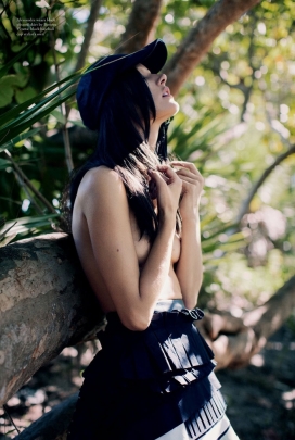 Love杂志人像-维多利亚的秘密天使-浪漫的深色和哥特式街头组合时装秀