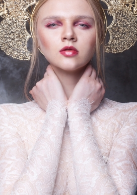 Atelier Rinaldi-传统现代的婚纱时装设计人像