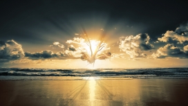 太阳云海浪沙滩