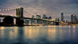 纽约市布鲁克林大桥夜景