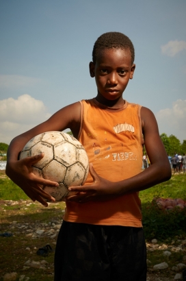 https://www.2008php.com/少年足球队员肖像