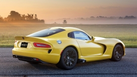 黄颜色的dodge道奇SRT蝰蛇跑车壁纸
