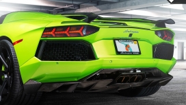 亮绿兰博基尼车尾写真壁纸