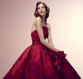 Alessandra Rinaudo-时尚婚纱礼服时装秀