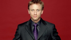 好莱坞硬汉型男明星丹尼尔克雷格壁纸下载