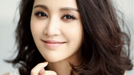 美女演员张歆艺宽屏唯美壁纸下载