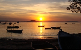 渔舟唱晚-夕阳渔船美景