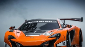 迈凯轮650S GT3赛道高清壁纸下载