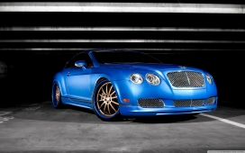 蓝色宾利Bentley经典壁纸桌面下载