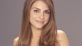 美国美女Maria Menounos玛丽娅・曼努诺斯桌面壁纸下载