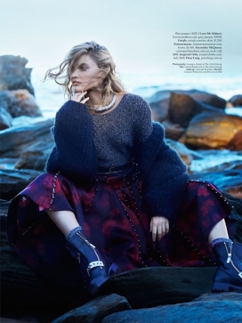 克劳迪娅・威尔金森-ELLE艾丽澳大利亚2014年9月-格子男装风剪裁时装秀