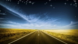 高清晰蓝天下的公路壁纸