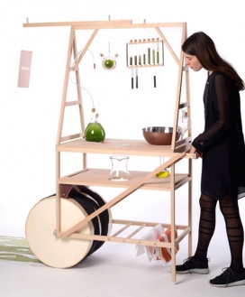 波兰罗兹设计节大奖-德国柏林Berlin设计工作室使用藻类创造丰富多彩纺织品染料，不同种类的微藻使用热蒸馏提取，然后变成天然的有色染料