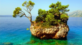 高清晰大海岛屿壁纸
