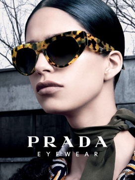 2014-Prada普拉达秋季运动眼镜发布会广告摄影-梳背发型和细致妆容，大展国际奢侈品牌大牌风范