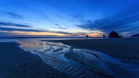 高清晰蓝色俄勒冈州日落海滩壁纸
