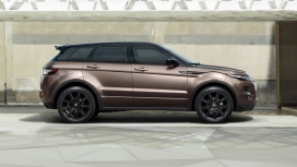 2014高清晰路虎揽胜极光汽车外观壁纸