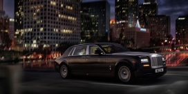 高清晰劳斯莱斯幻影加长版奢华轿车壁纸下载