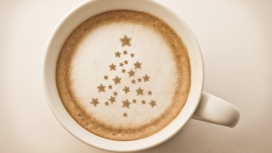 https://www.2008php.com/高清晰咖啡圣诞树壁纸